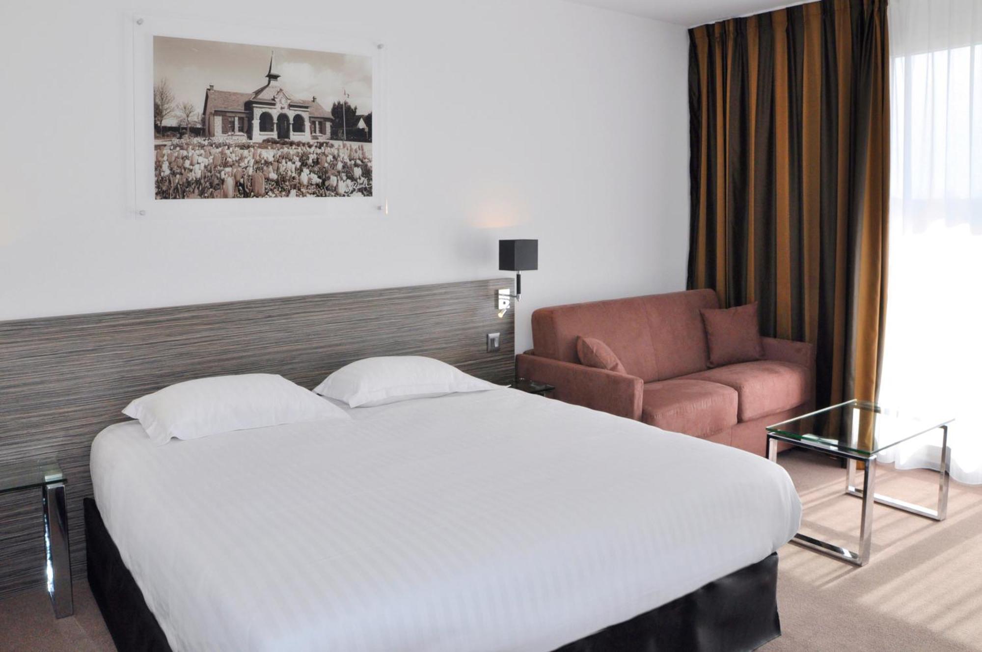 فندق Golden Tulip La Baule المظهر الخارجي الصورة